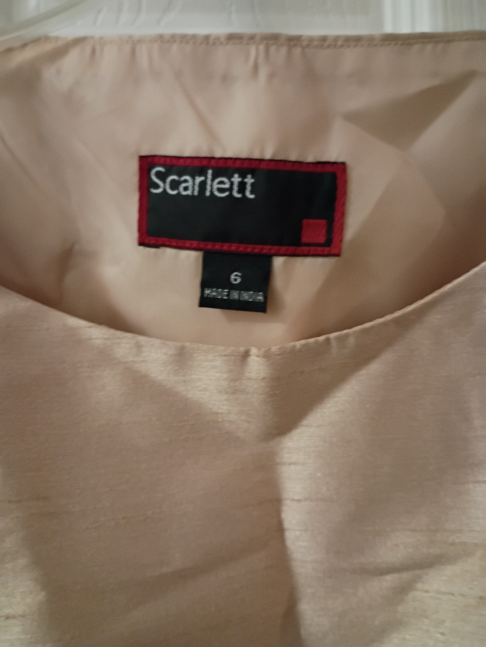 Scarlett Gold/Tan Sleeveless Back Out Tie Back & Flare Dress Size 6 NWT - Picture 3 of 14